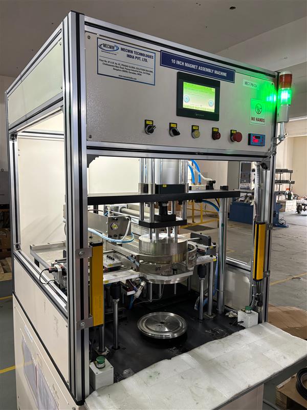 Magnet assembly machine used in motor production